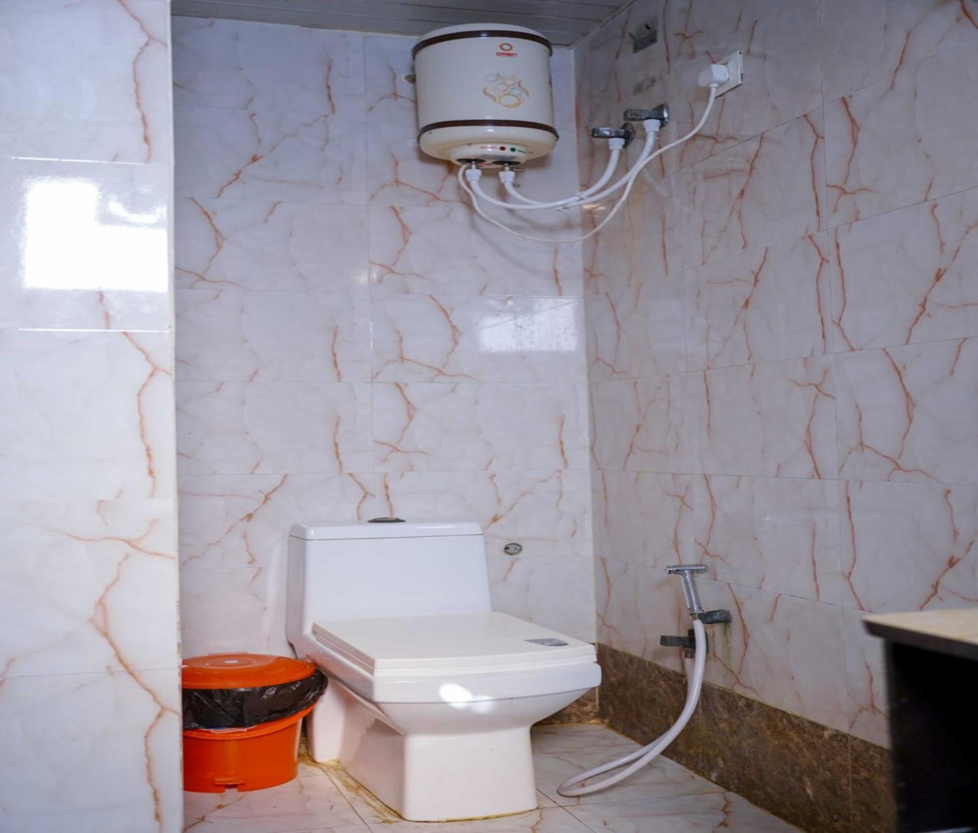 Vrindavan Dreams Hotel And Suites Exterior foto